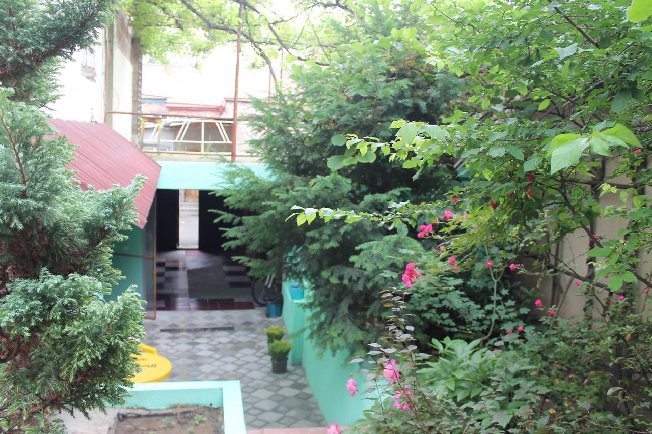 Salomes Apartment Tuti Bordschomi Exterior foto